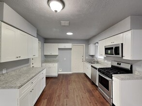 639 Elton St in Houston, TX - Building Photo - Building Photo