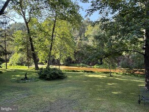 132 E Dark Hollow Rd in Pipersville, PA - Building Photo - Building Photo