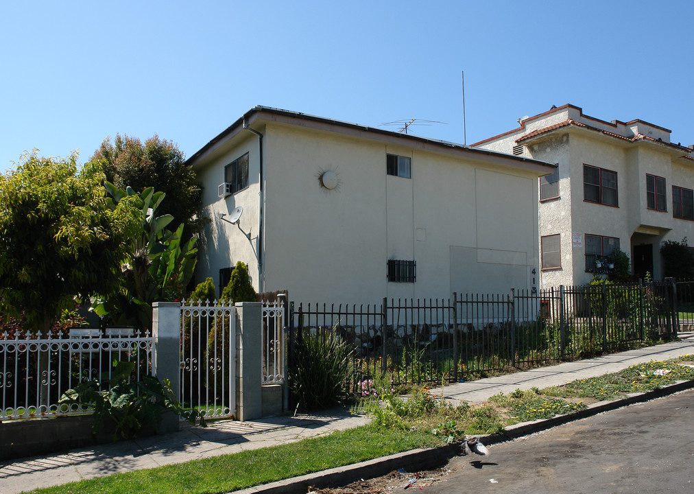 413 Normandie Pl in Los Angeles, CA - Building Photo