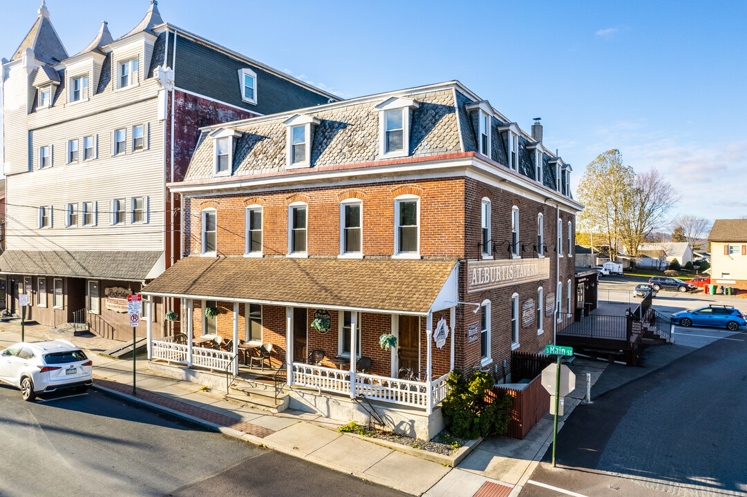 102-106 S Main St in Alburtis, PA - Building Photo