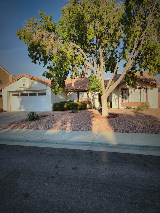 32277 Tackstem St in Palmdale, CA - Building Photo