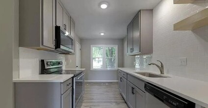 1726 S Yale St in Wichita, KS - Building Photo - Building Photo