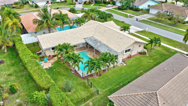 22137 Serenata Cir E in Boca Raton, FL - Building Photo - Building Photo