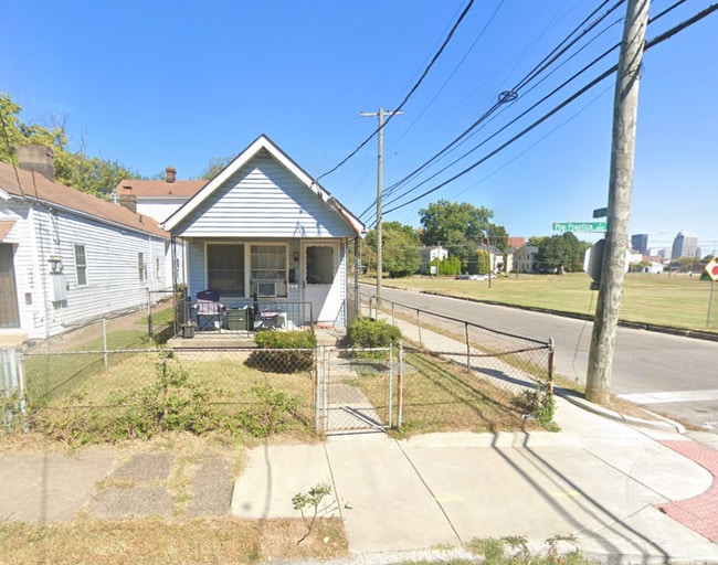 property at 1601 Prentice St