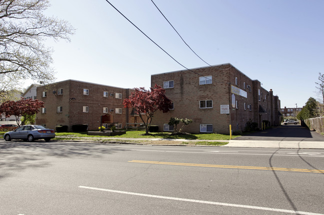 Jason Court Apartments in Philadelphia, PA - Building Photo - Building Photo