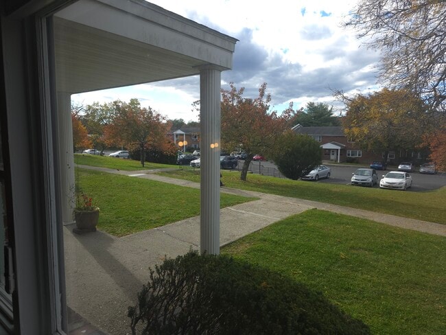 136 N Chestnut St, Unit #10A