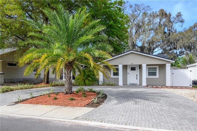 property at 1414 E Idlewild Ave