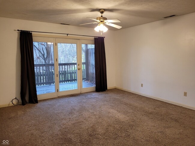 250 Locust Ln in Nashville, IN - Building Photo - Building Photo