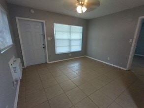 419 Pineapple St in Tarpon Springs, FL - Building Photo - Building Photo