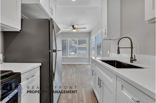 318 E. Hazel St. in Inglewood, CA - Building Photo - Building Photo