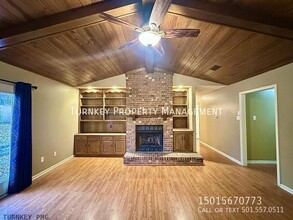 6 Cedar Ridge Ct in Little Rock, AR - Building Photo - Building Photo