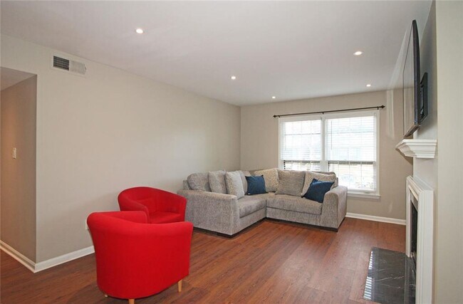 38 La Rue Pl NW in Atlanta, GA - Building Photo - Building Photo