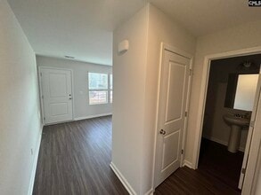 3052 Hallsdale Dr in Elgin, SC - Building Photo - Building Photo