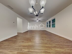 152 Rivulet Dr in Holly Springs, GA - Building Photo - Building Photo