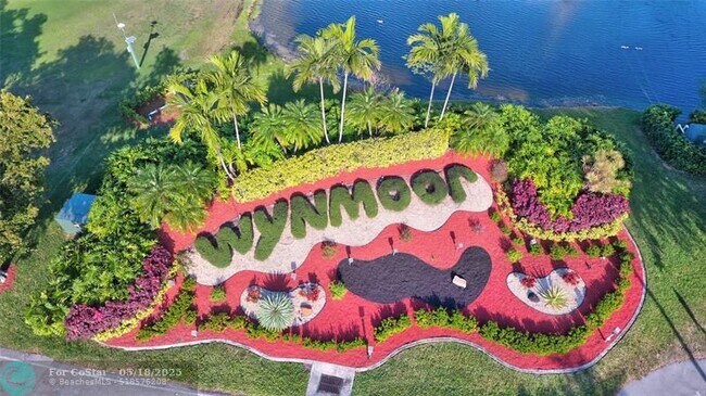 3102 Portofino Point in Coconut Creek, FL - Building Photo - Building Photo