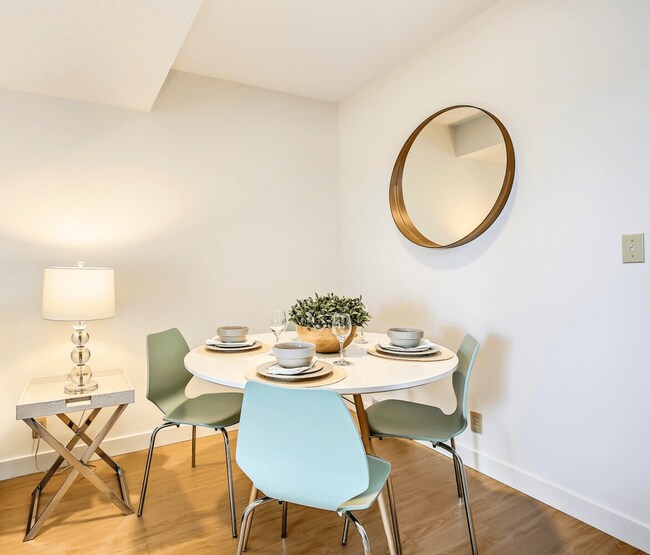 Spruce Grove Lane in Calgary, AB - Building Photo - Building Photo