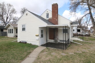 724 S 1st St in Aberdeen, SD - Building Photo - Building Photo