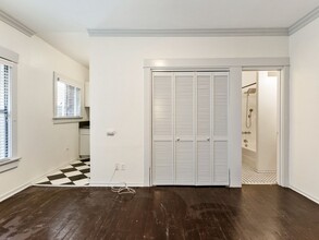 330 Cedar Ave, Unit 104 in Long Beach, CA - Building Photo - Building Photo