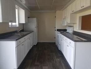 1604 S Taylor St in Goldsboro, NC - Building Photo - Building Photo