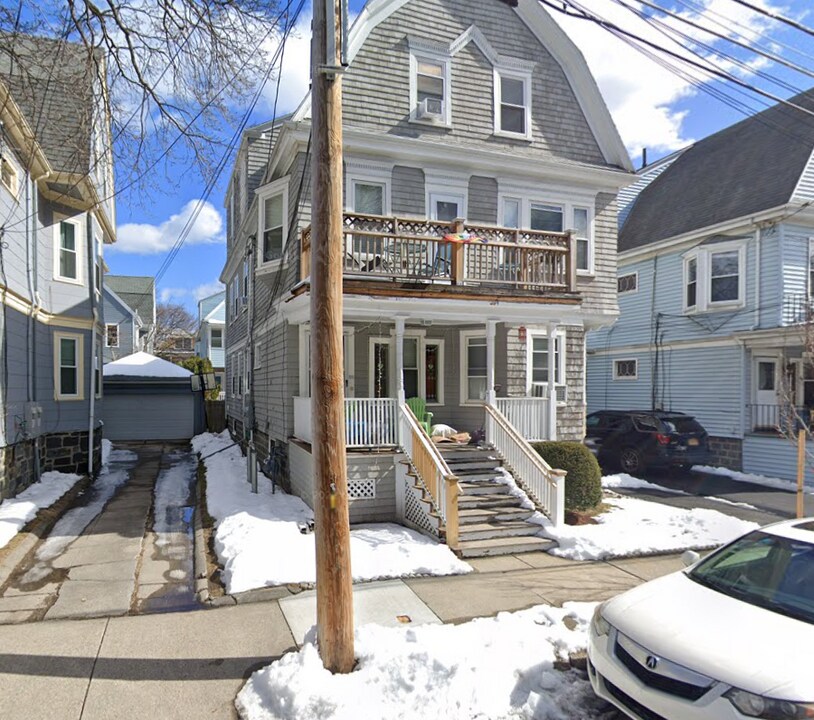 69 Bromfield Rd, Unit 6 in Somerville, MA - Building Photo