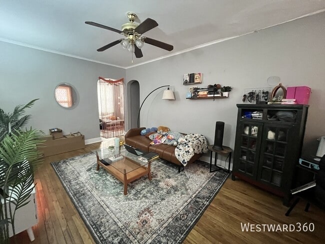 1626 W Sherwin Ave in Chicago, IL - Building Photo - Building Photo