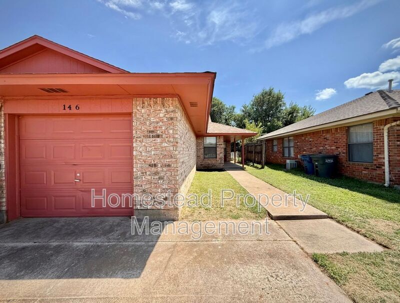 146 Barrett Pl in Edmond, OK - Building Photo