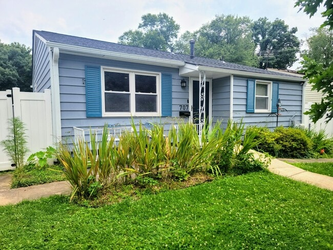 707 Douglass Ave in Rockville, MD - Building Photo - Building Photo