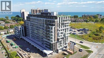 461 Green Rd in Hamilton, ON - Building Photo