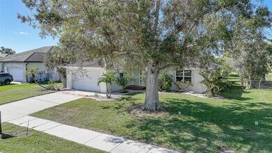 2925 Magdalina Dr in Punta Gorda, FL - Building Photo - Building Photo