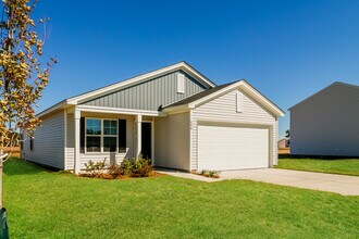 550 Wilkins Rd in Midway, GA - Building Photo - Building Photo