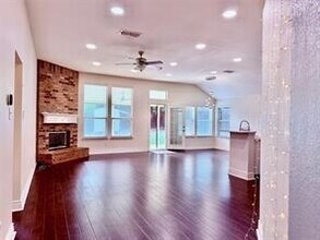 700 Auburndale Dr in Euless, TX - Building Photo - Building Photo