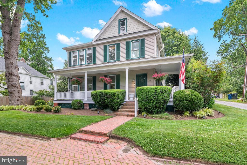 205 S Hanson St in Easton, MD - Building Photo