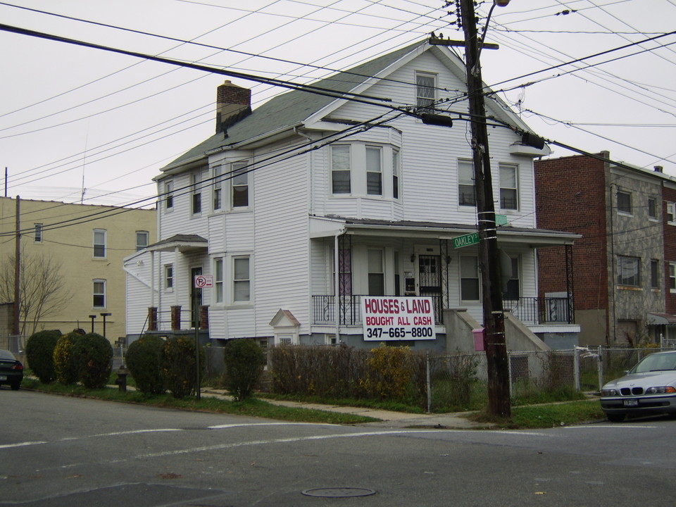 1168 E 221st St in Bronx, NY - Building Photo