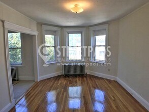 231-235 Park Dr in Boston, MA - Building Photo - Building Photo