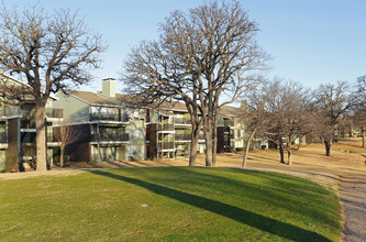 Westdale Hills Pinehurst in Euless, TX - Foto de edificio - Building Photo