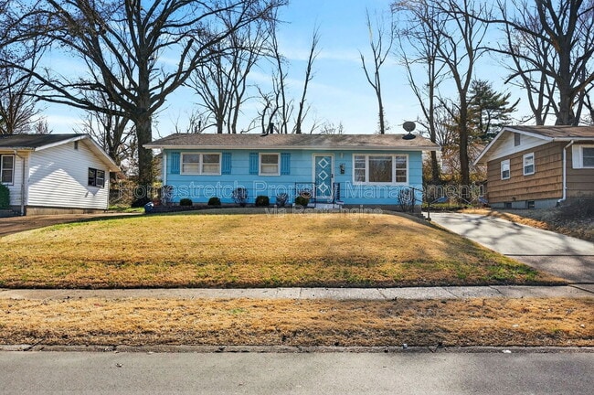 1108 Renshaw Dr in Ferguson, MO - Building Photo - Building Photo