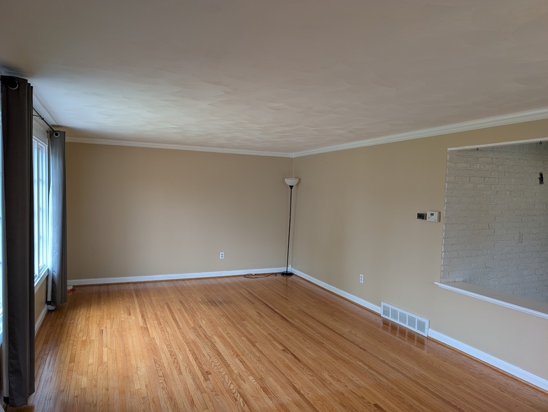 43 Fairelm Ln in Cheektowaga, NY - Building Photo