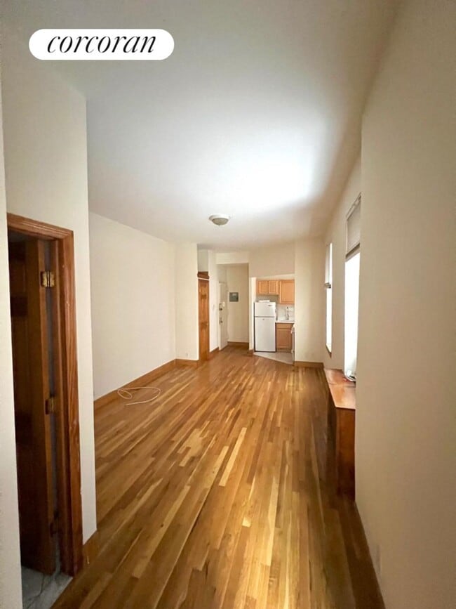 167 W 80th St in New York, NY - Building Photo - Building Photo