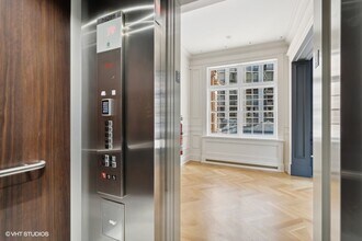 2700 N Lakeview Ave in Chicago, IL - Building Photo - Building Photo