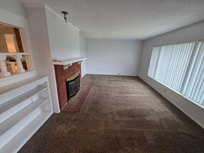 1481 E Algrove St in Covina, CA - Building Photo - Building Photo