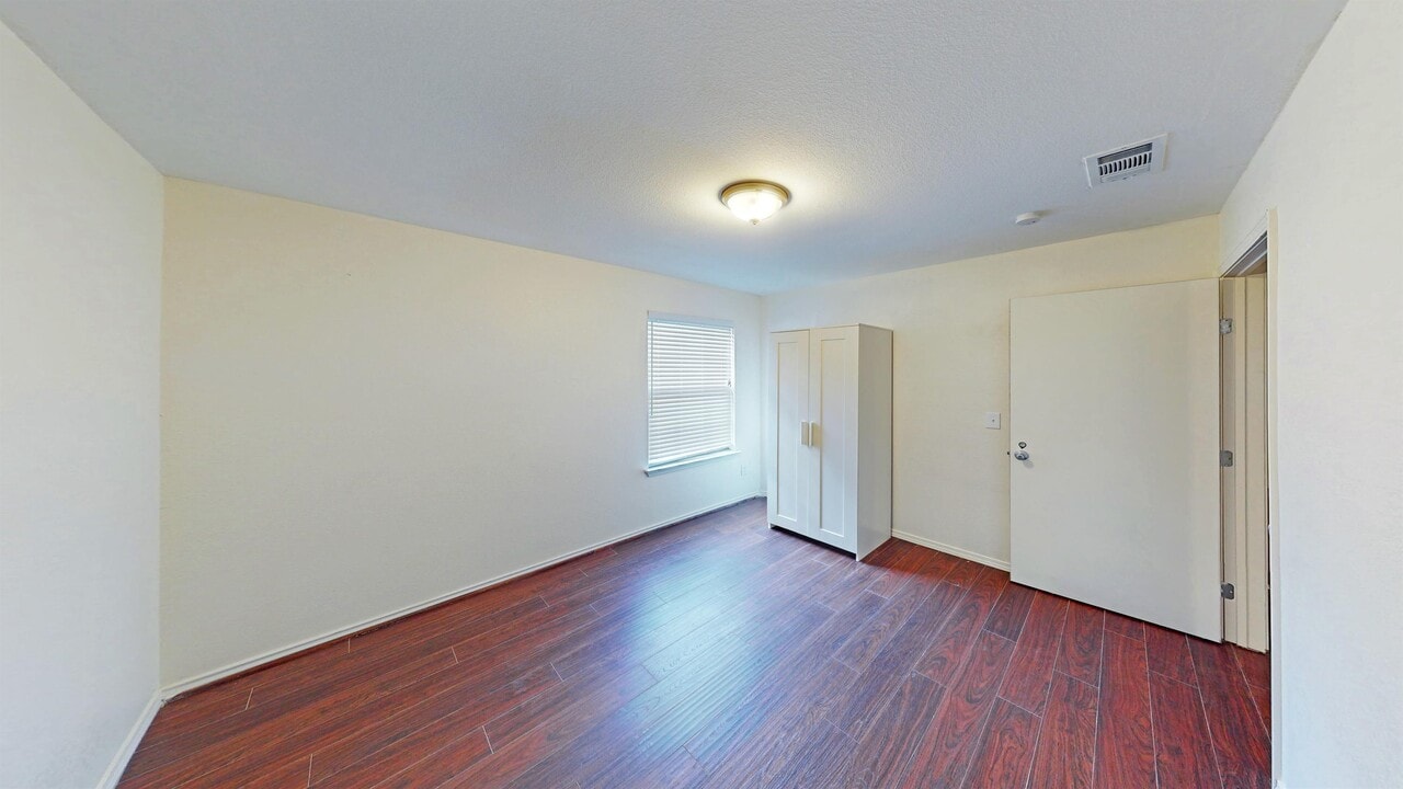 509 Red Tailed Hawk Dr, Unit BEDROOM 1B in Pflugerville, TX - Building Photo