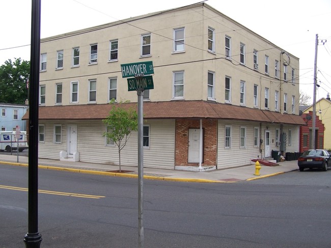 210-212 S Main St in Phillipsburg, NJ - Building Photo - Building Photo