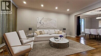 110 Abbot Dr in Hamilton, ON - Building Photo - Building Photo