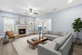903 Misty View Ct SW in Lilburn, GA - Building Photo - Building Photo