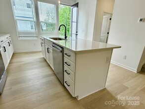 1609 Blanche St in Charlotte, NC - Building Photo - Building Photo