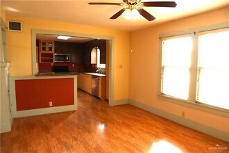 15 E 8th St in San Juan, TX - Building Photo - Building Photo