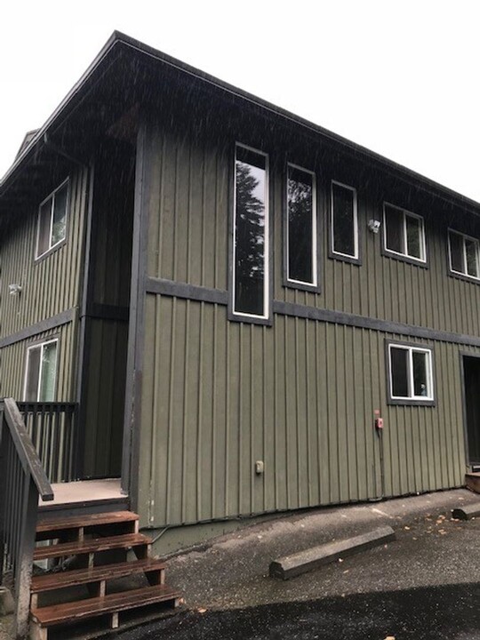 9717 Danwood Ln NW-Unit -#4 in Silverdale, WA - Foto de edificio