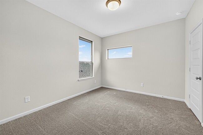 property at 5019 Bowen Pr Dr