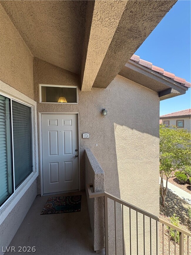 property at 2305 W Horizon Ridge Pkwy