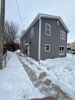 161 High St in Elyria, OH - Building Photo